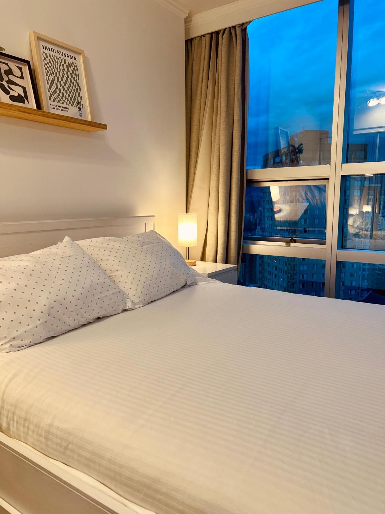 Stunning Skyline Views In A Cozy And Stylish Abode Appartement