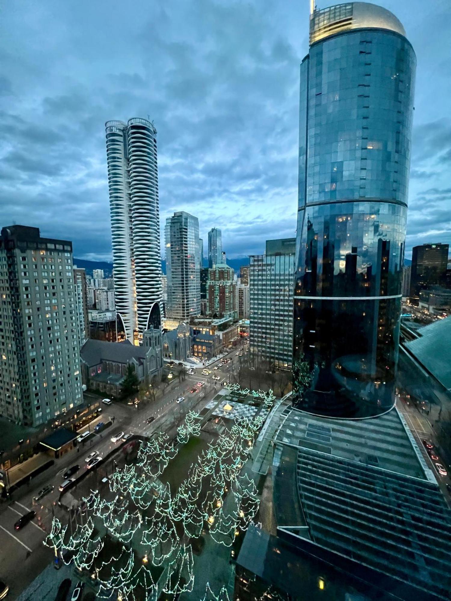 Stunning Skyline Views In A Cozy And Stylish Abode Appartement *