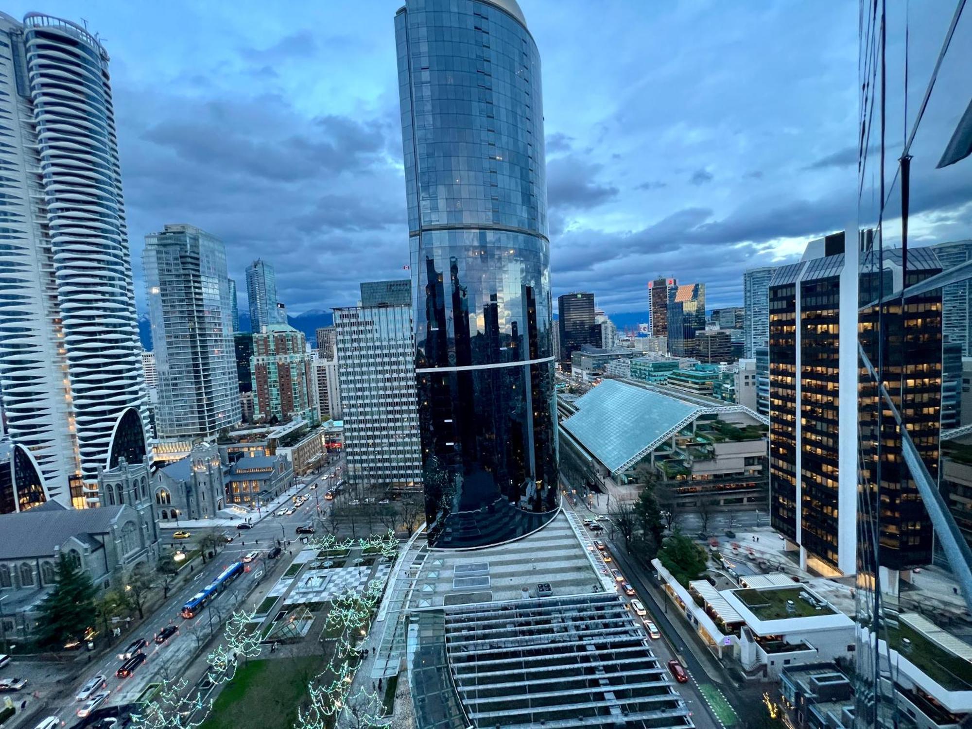 Stunning Skyline Views In A Cozy And Stylish Abode Appartement